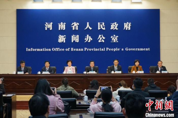 河南“招才引智”大会：17.35万个岗位待人才